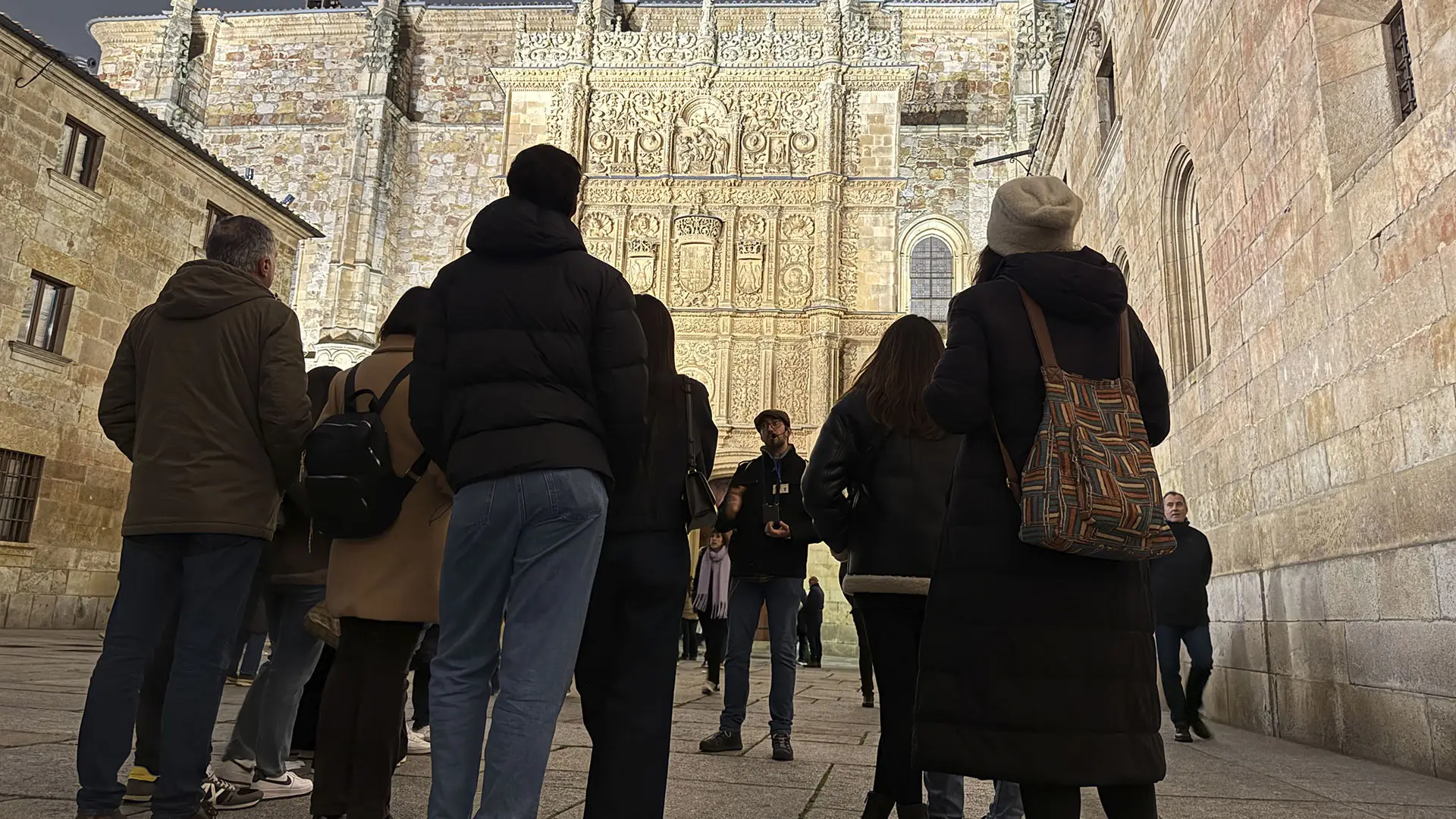 Group enjoying a private guided tour in Salamanca